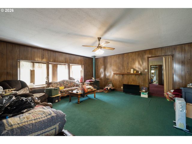 4665 W SILVERSANDS St, Tillamook, OR 97141