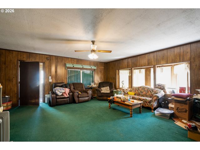 4665 W SILVERSANDS St, Tillamook, OR 97141