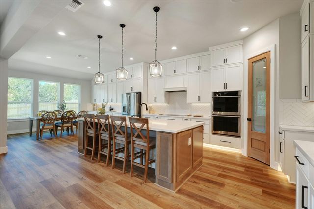 3500 Boone DR, Lago Vista, TX 78645