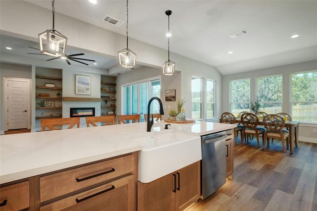 3500 Boone DR, Lago Vista, TX 78645