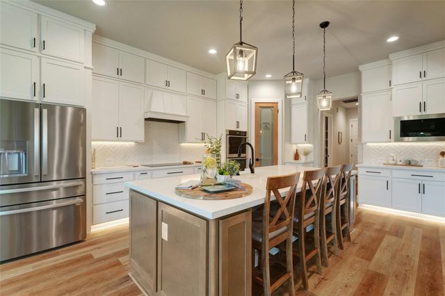 3500 Boone DR, Lago Vista, TX 78645
