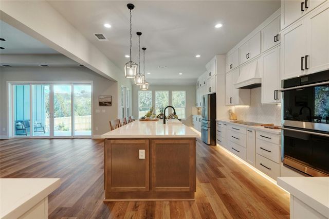 3500 Boone DR, Lago Vista, TX 78645
