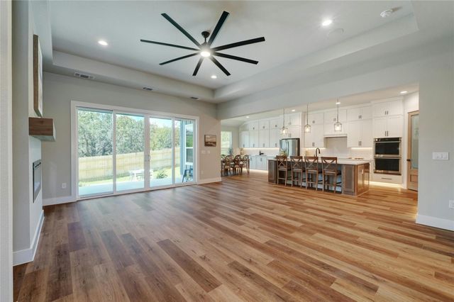 3500 Boone DR, Lago Vista, TX 78645