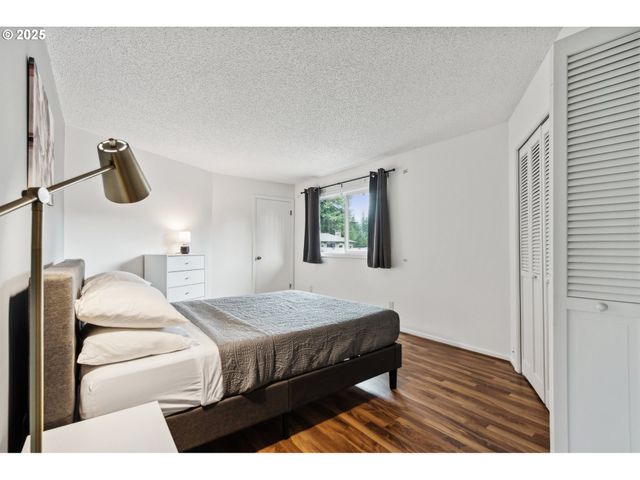 68646 E FAIRWAY ESTATES Rd, Welches, OR 97067