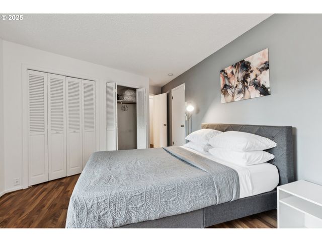 68646 E FAIRWAY ESTATES Rd, Welches, OR 97067