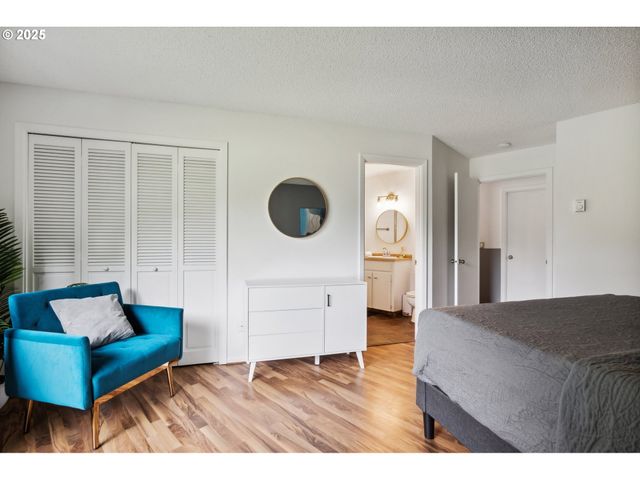 68646 E FAIRWAY ESTATES Rd, Welches, OR 97067