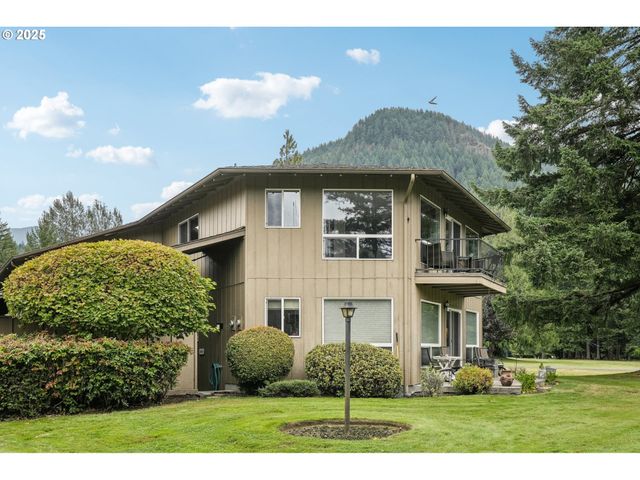 68646 E FAIRWAY ESTATES Rd, Welches, OR 97067