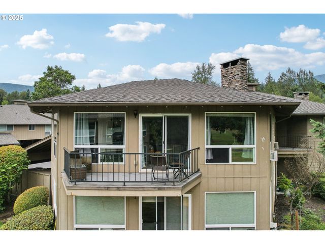 68646 E FAIRWAY ESTATES Rd, Welches, OR 97067