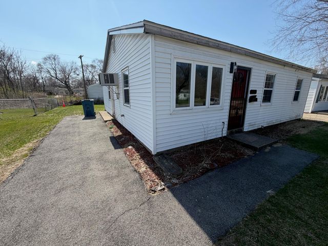 4247 W 19th Place, Gary, IN 46404