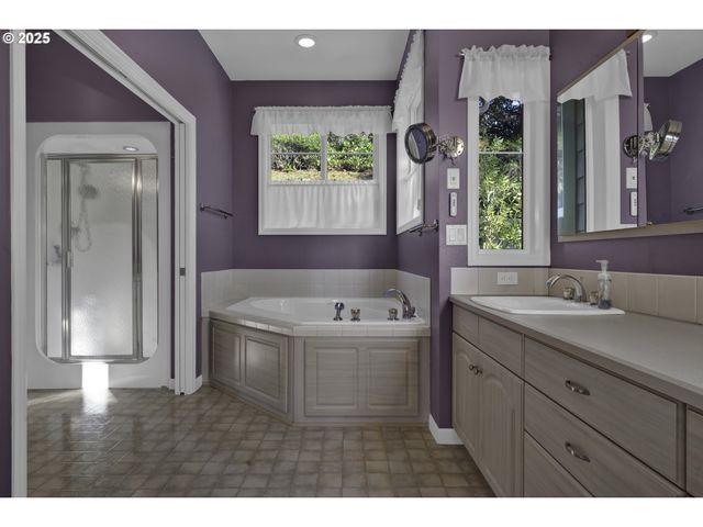 88765 SHORELINE Loop, Florence, OR 97439