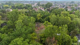 2111 Beyer Lane, Sterling Heights, MI 48314