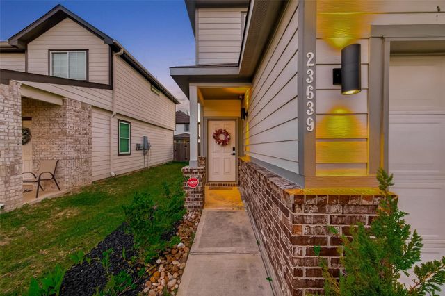23639 Buttress Root Drive, Spring, TX 77373