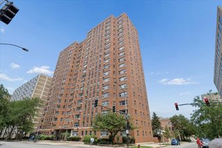 2909 N Sheridan Road 1201, Chicago, IL 60657