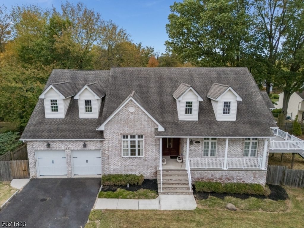 9 Wakefield Dr, Edison Twp., NJ 08820