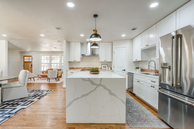 3504 Plymouth Avenue, Fort Worth, TX 76109