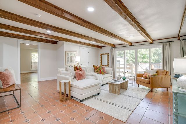 3504 Plymouth Avenue, Fort Worth, TX 76109
