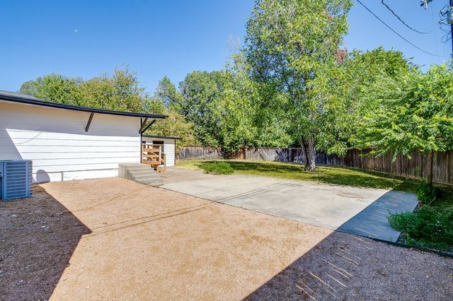 3504 Plymouth Avenue, Fort Worth, TX 76109