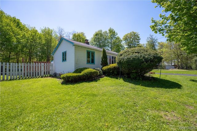 1373 Elwood Drive, Evans, NY 14047