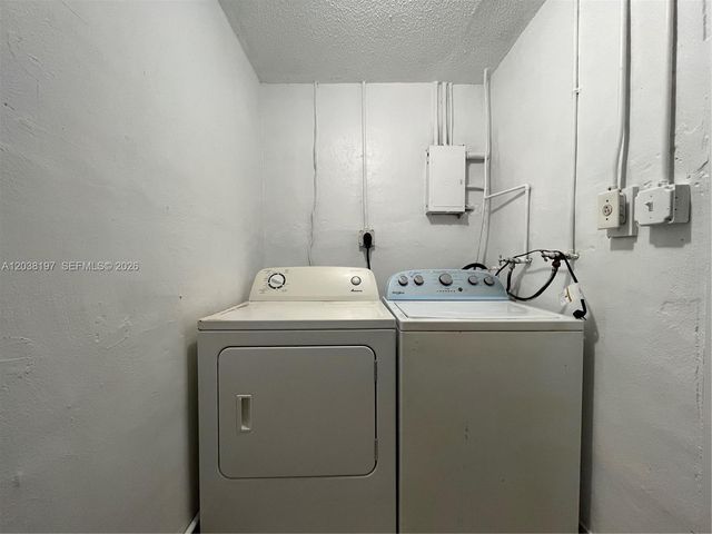 6543 SW 28th St, Miramar, FL 33023