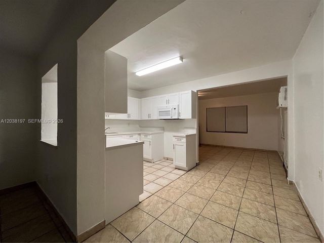 6543 SW 28th St, Miramar, FL 33023
