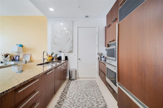 16001 Collins Avenue 4102, Sunny Isles Beach, FL 33160