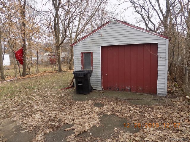 18708 SHAFTSBURY Avenue, Detroit, MI 48219