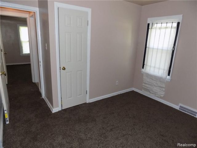 18708 SHAFTSBURY Avenue, Detroit, MI 48219