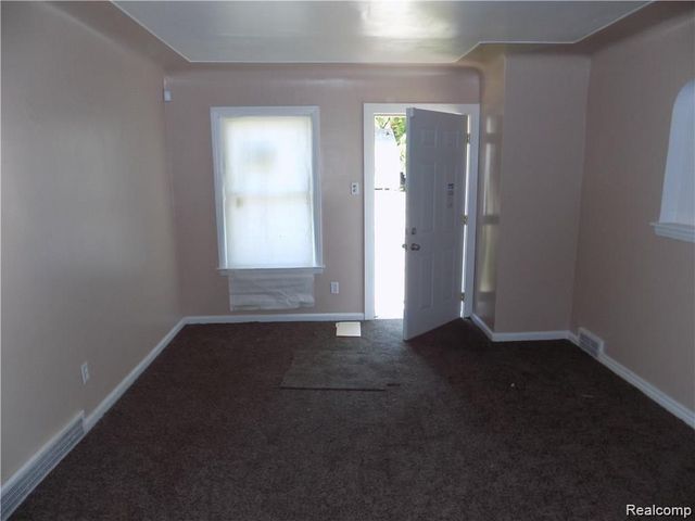 18708 SHAFTSBURY Avenue, Detroit, MI 48219