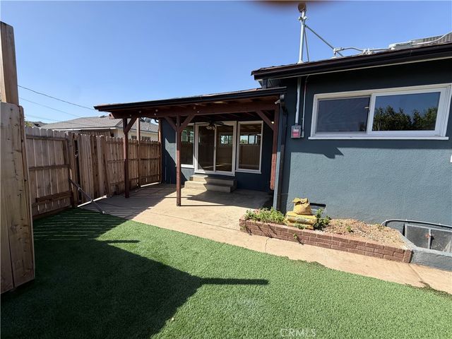 11012 Marklein, San Fernando, CA 91345