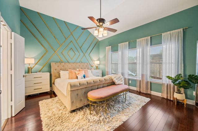 308 Bradbury Drive, Euless, TX 76040