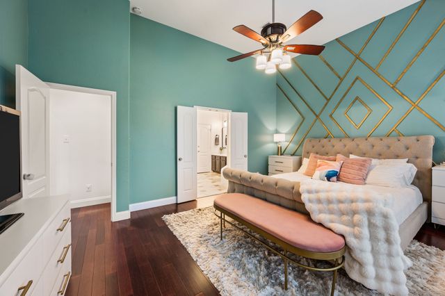 308 Bradbury Drive, Euless, TX 76040