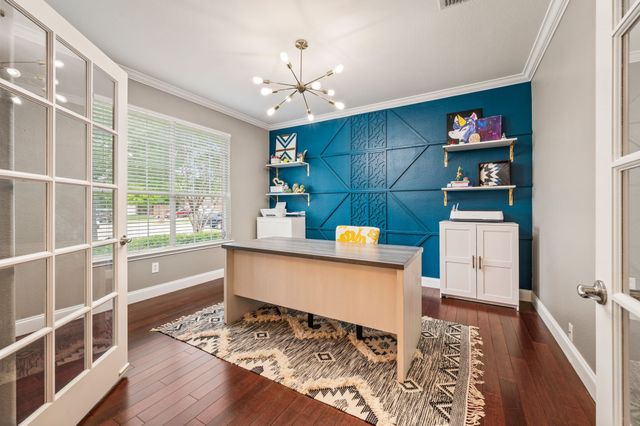308 Bradbury Drive, Euless, TX 76040