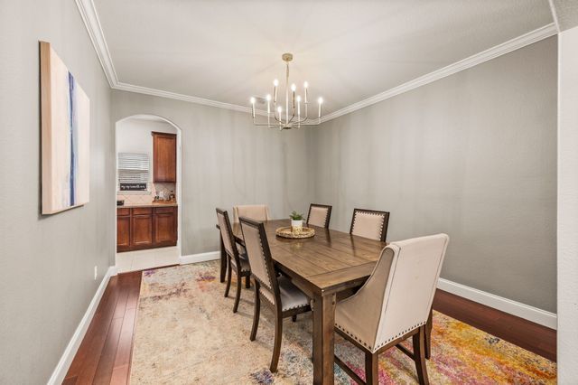 308 Bradbury Drive, Euless, TX 76040
