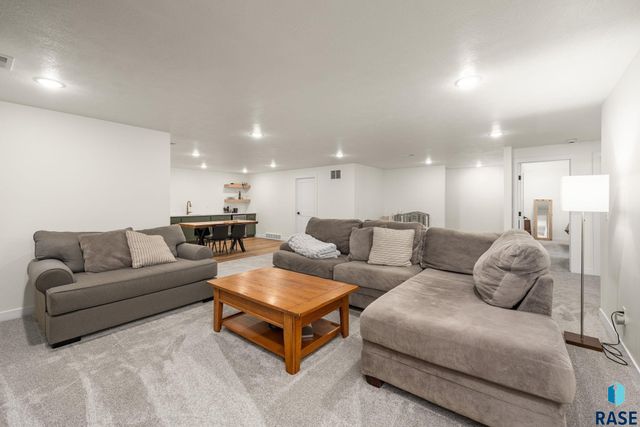 2612 S Galena Ave Avenue, Sioux Falls, SD 57110