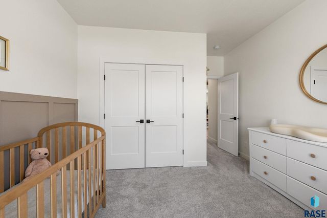2612 S Galena Ave Avenue, Sioux Falls, SD 57110