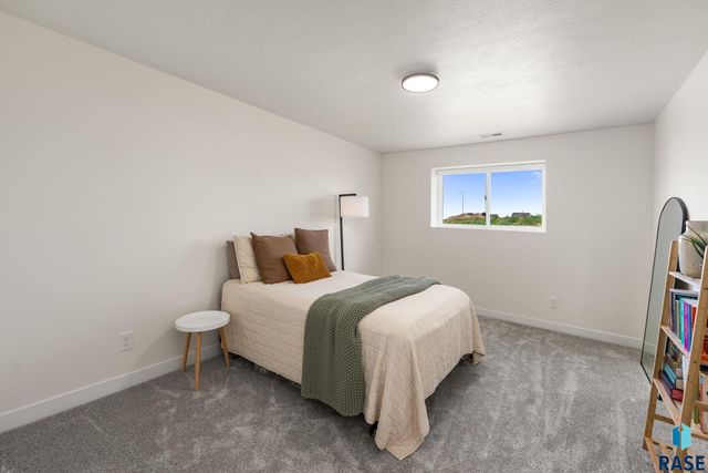 2612 S Galena Ave Avenue, Sioux Falls, SD 57110