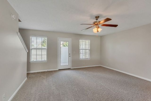 4325 Aurora Cir, Murfreesboro, TN 37127