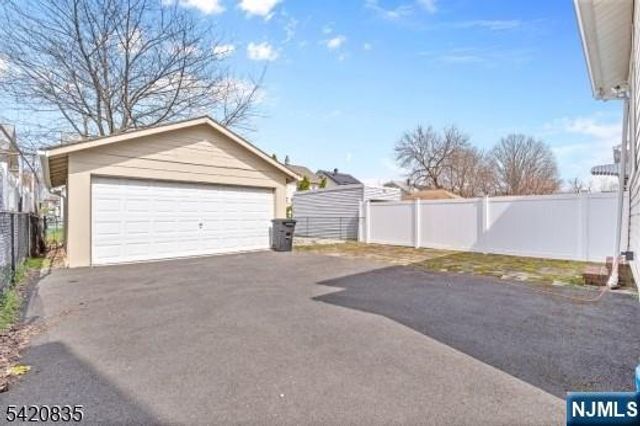 39 Hurden Street, Hillside, NJ 07205