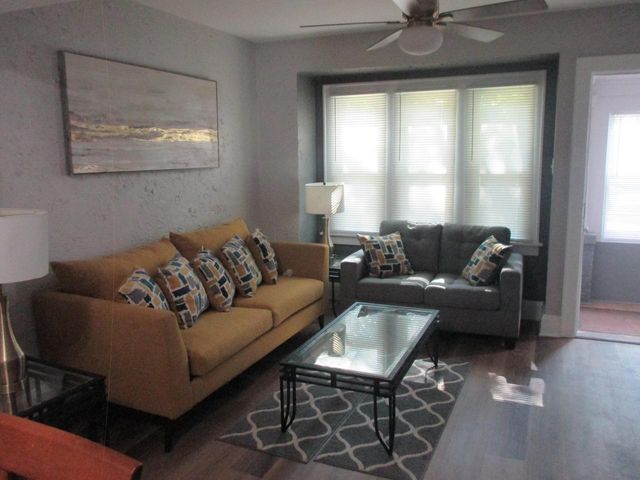 5472 N 40th STREET, Milwaukee, WI 53209