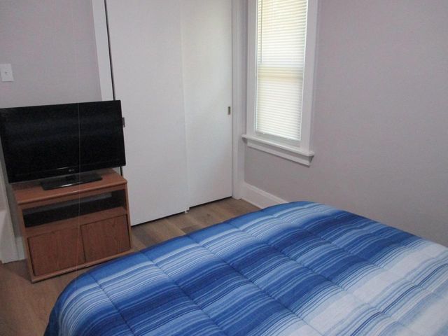 5472 N 40th STREET, Milwaukee, WI 53209