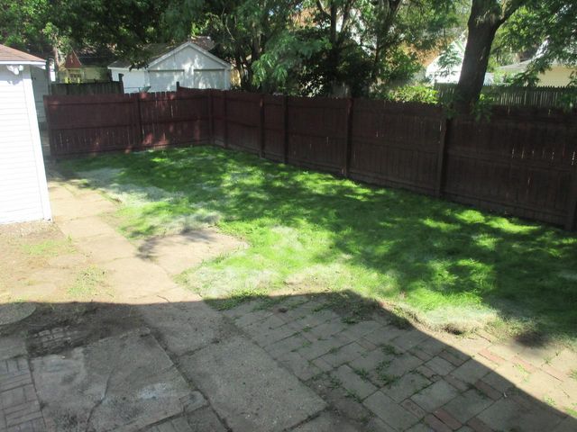 5472 N 40th STREET, Milwaukee, WI 53209