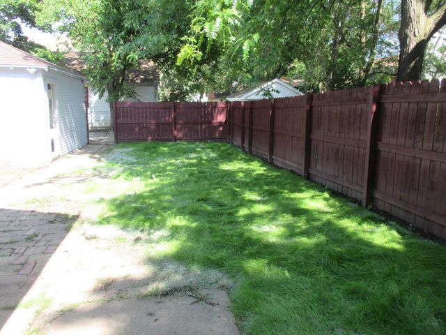 5472 N 40th STREET, Milwaukee, WI 53209