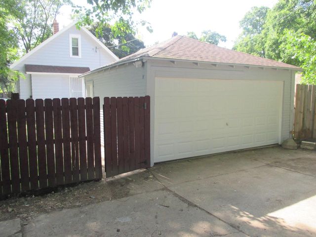 5472 N 40th STREET, Milwaukee, WI 53209