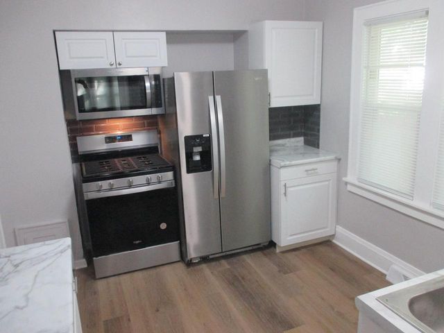 5472 N 40th STREET, Milwaukee, WI 53209