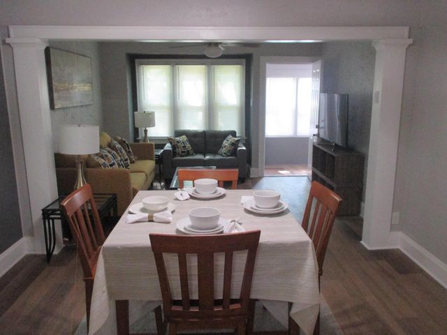 5472 N 40th STREET, Milwaukee, WI 53209