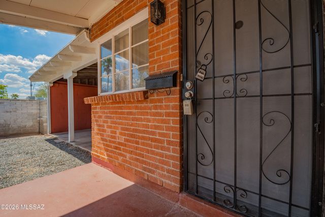 2507 E Linden Street, Tucson, AZ 85716