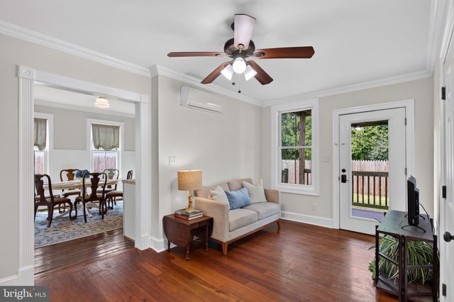 508 E MAIN ST, Berryville, VA 22611