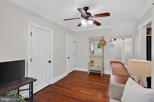 508 E MAIN ST, Berryville, VA 22611