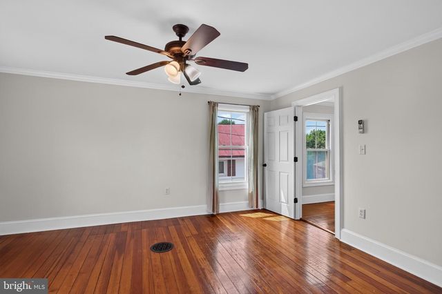508 E MAIN ST, Berryville, VA 22611