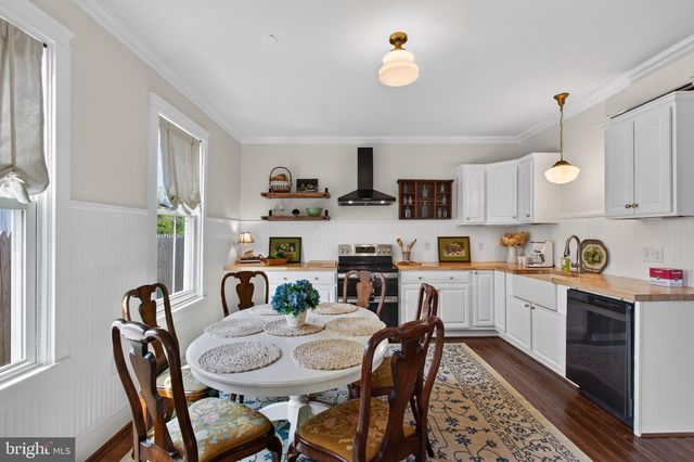 508 E MAIN ST, Berryville, VA 22611